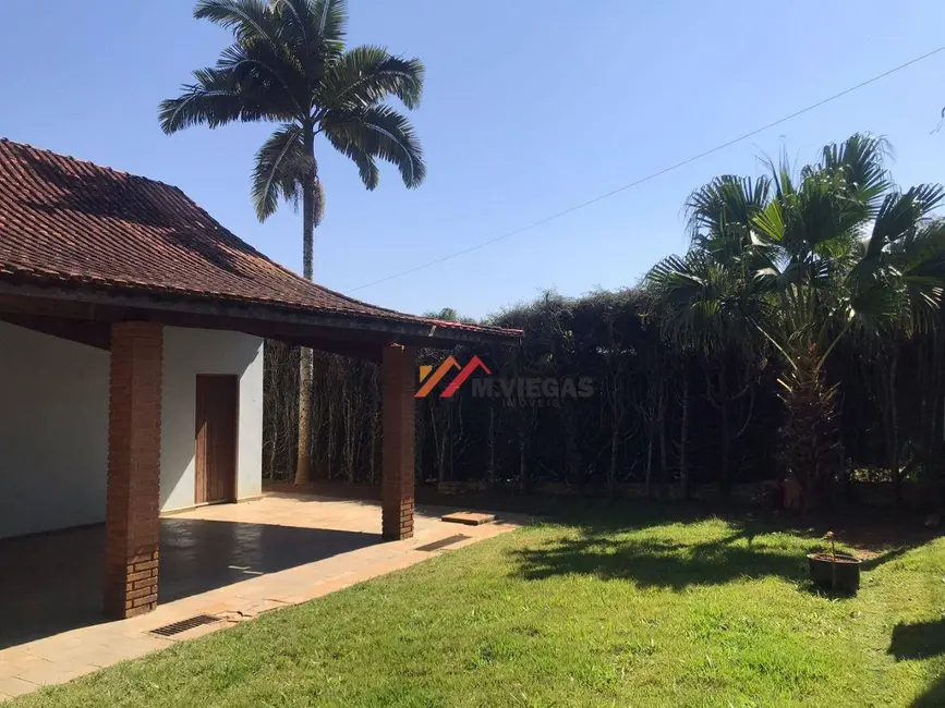 Chácara com 2 quartos à venda, 900m2 em Ibiuna - SP - imagem 3 Foto 3 de Chácara com 2 quartos à venda, 900m2 em Ibiuna - SP