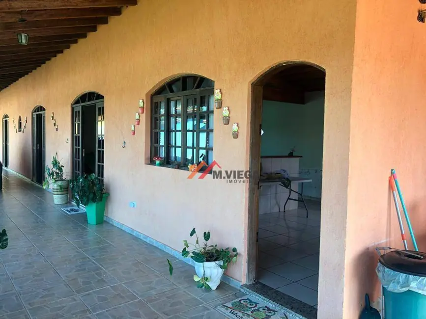 Chácara com 3 quartos à venda, 1500m2 em Ibiuna - SP - imagem 3 Foto 3 de Chácara com 3 quartos à venda, 1500m2 em Ibiuna - SP