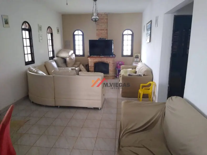 Chácara com 3 quartos à venda e para alugar, 1000m2 em Ibiuna - SP - imagem 7 Foto 7 de Chácara com 3 quartos à venda e para alugar, 1000m2 em Ibiuna - SP