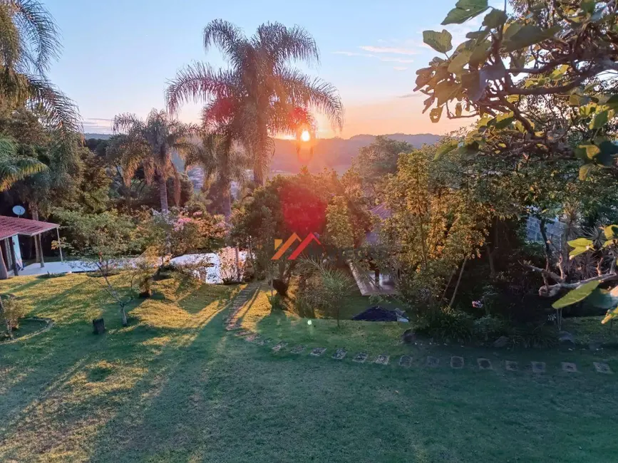 Chácara com 1 quarto à venda, 2064m2 em Ibiuna - SP - imagem 5 Foto 5 de Chácara com 1 quarto à venda, 2064m2 em Ibiuna - SP