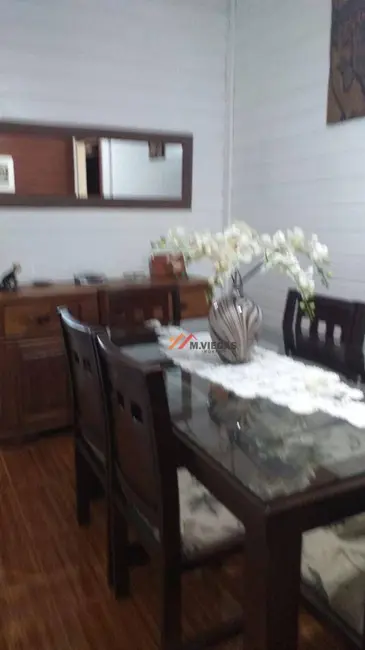 Chácara com 3 quartos à venda, 1000m2 em Ibiuna - SP - imagem 9 Foto 9 de Chácara com 3 quartos à venda, 1000m2 em Ibiuna - SP