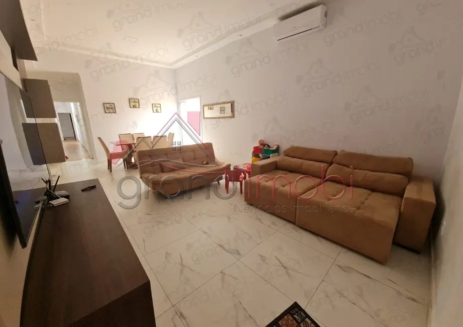 Foto 4 de Casa de Condomínio com 4 quartos à venda, 182m2 em Jardim Celani, Salto - SP