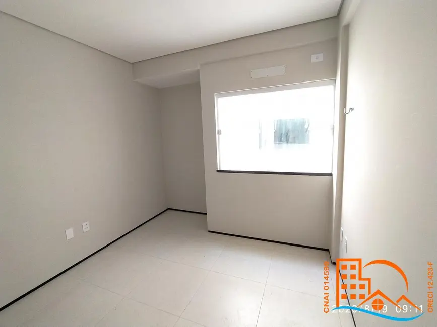Foto 3 de Apartamento com 3 quartos para alugar em Planalto, Juazeiro Do Norte - CE