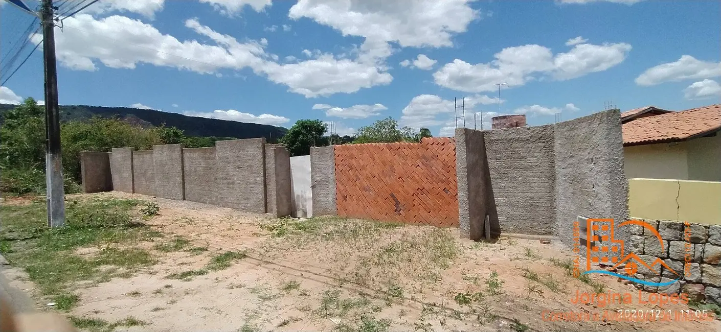 Foto 1 de Terreno / Lote à venda, 1975m2 em Crato - CE