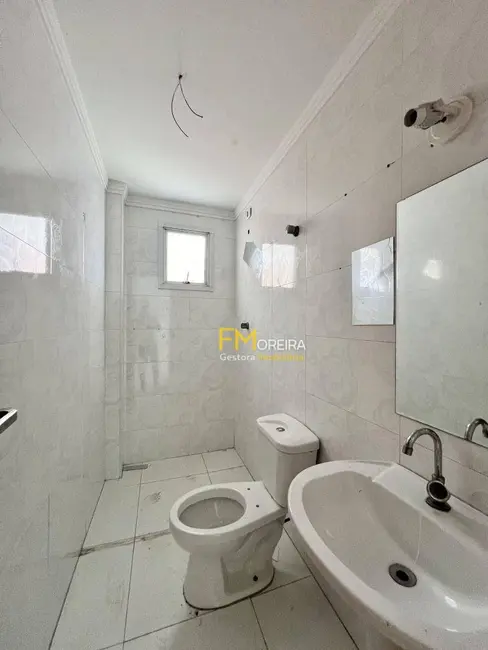 Apartamento com 2 quartos para alugar, 94m2 em Tupi, Praia Grande - SP - imagem 9 Foto 9 de Apartamento com 2 quartos para alugar, 94m2 em Tupi, Praia Grande - SP