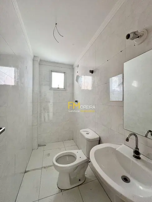 Apartamento com 2 quartos para alugar, 94m2 em Tupi, Praia Grande - SP - imagem 8 Foto 8 de Apartamento com 2 quartos para alugar, 94m2 em Tupi, Praia Grande - SP