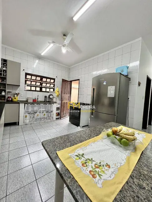 Foto 6 de Casa com 2 quartos à venda, 104m2 em Tupi, Praia Grande - SP