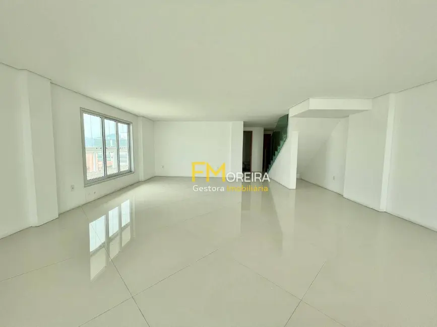 Cobertura com 4 quartos à venda, 482m2 em Praia Grande - SP - imagem 3 Foto 3 de Cobertura com 4 quartos à venda, 482m2 em Praia Grande - SP
