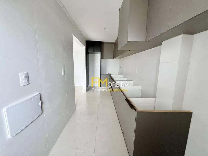 Apartamento com 3 quartos à venda, 109m2 em Guilhermina, Praia Grande - SP - imagem 8 Foto 8 de Apartamento com 3 quartos à venda, 109m2 em Guilhermina, Praia Grande - SP