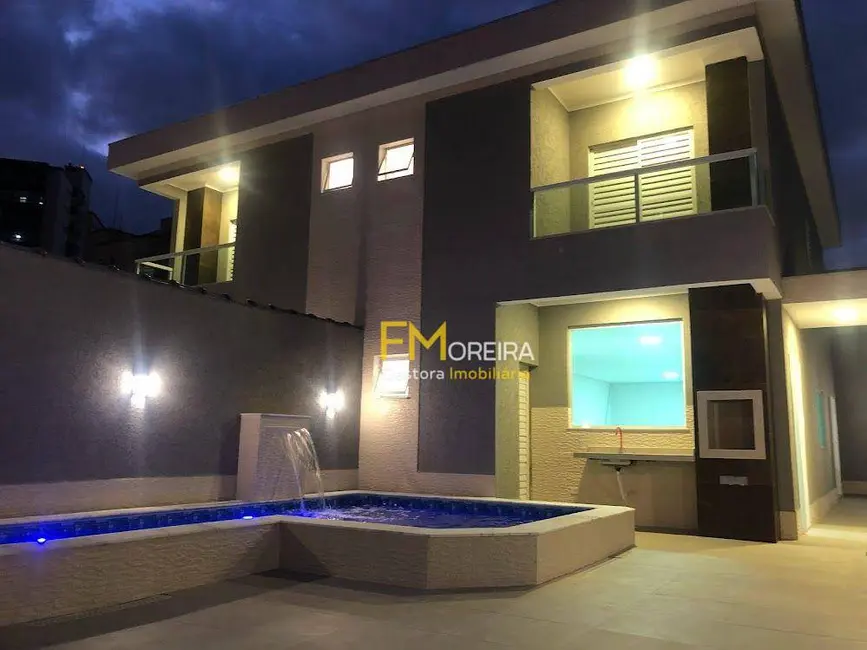 Foto 1 de Sobrado com 3 quartos à venda, 135m2 em Praia Grande - SP