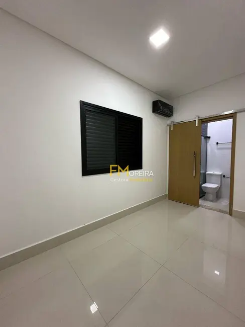 Foto 4 de Casa com 3 quartos à venda, 115m2 em Praia Grande - SP
