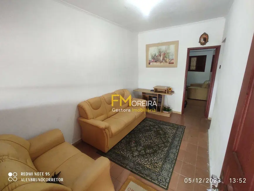 Foto 1 de Casa com 2 quartos à venda, 89m2 em Praia Grande - SP