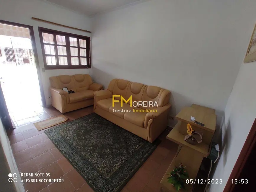 Foto 2 de Casa com 2 quartos à venda, 89m2 em Praia Grande - SP