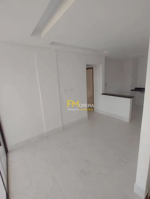 Foto 2 de Casa de Condomínio com 2 quartos à venda, 53m2 em Maracanã, Praia Grande - SP