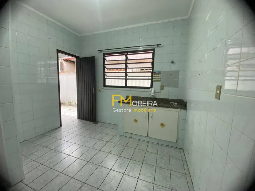 Casa de Condomínio com 1 quarto à venda, 46m2 em Sítio do Campo, Praia Grande - SP - imagem 4 Foto 4 de Casa de Condomínio com 1 quarto à venda, 46m2 em Sítio do Campo, Praia Grande - SP