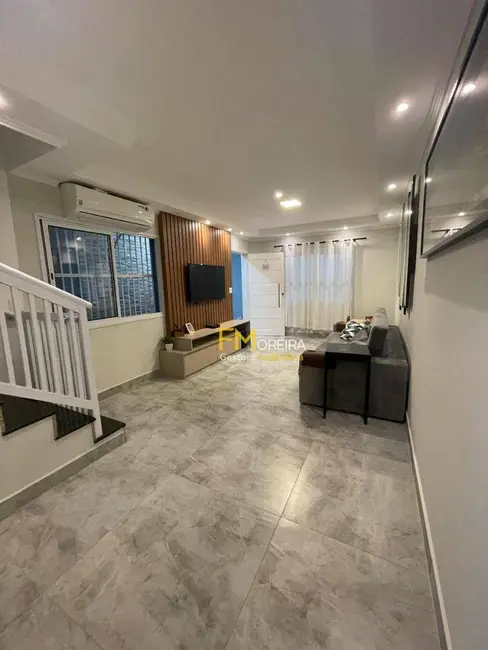 Sobrado com 3 quartos à venda, 105m2 em Tupi, Praia Grande - SP - imagem 6 Foto 6 de Sobrado com 3 quartos à venda, 105m2 em Tupi, Praia Grande - SP