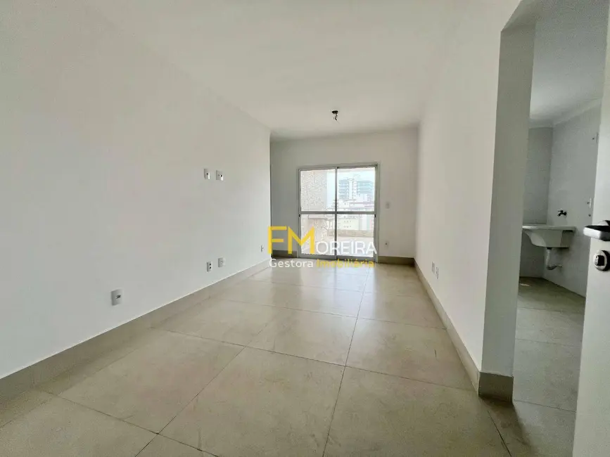 Foto 2 de Apartamento com 2 quartos à venda, 74m2 em Guilhermina, Praia Grande - SP