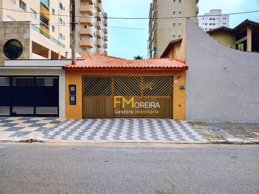Foto 2 de Casa com 3 quartos à venda, 175m2 em Tupi, Praia Grande - SP
