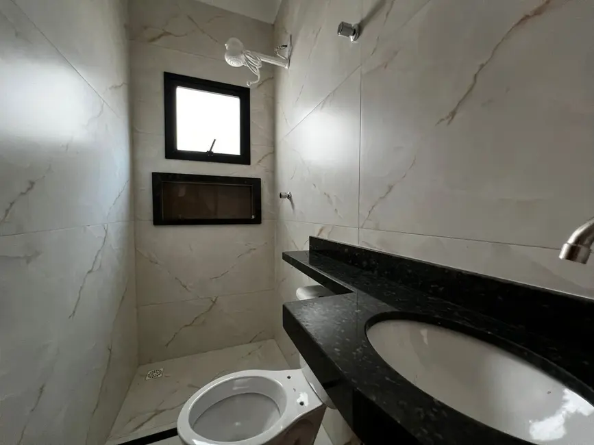 Foto 5 de Casa de Condomínio com 2 quartos para alugar, 77m2 em Aviação, Praia Grande - SP