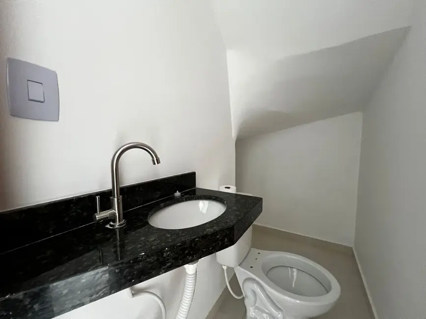 Foto 9 de Casa de Condomínio com 2 quartos para alugar, 77m2 em Aviação, Praia Grande - SP