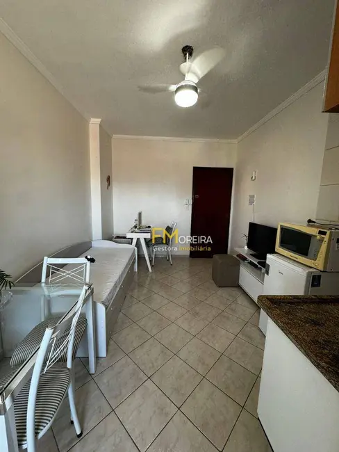 Foto 3 de Kitnet com 1 quarto à venda, 33m2 em Tupi, Praia Grande - SP