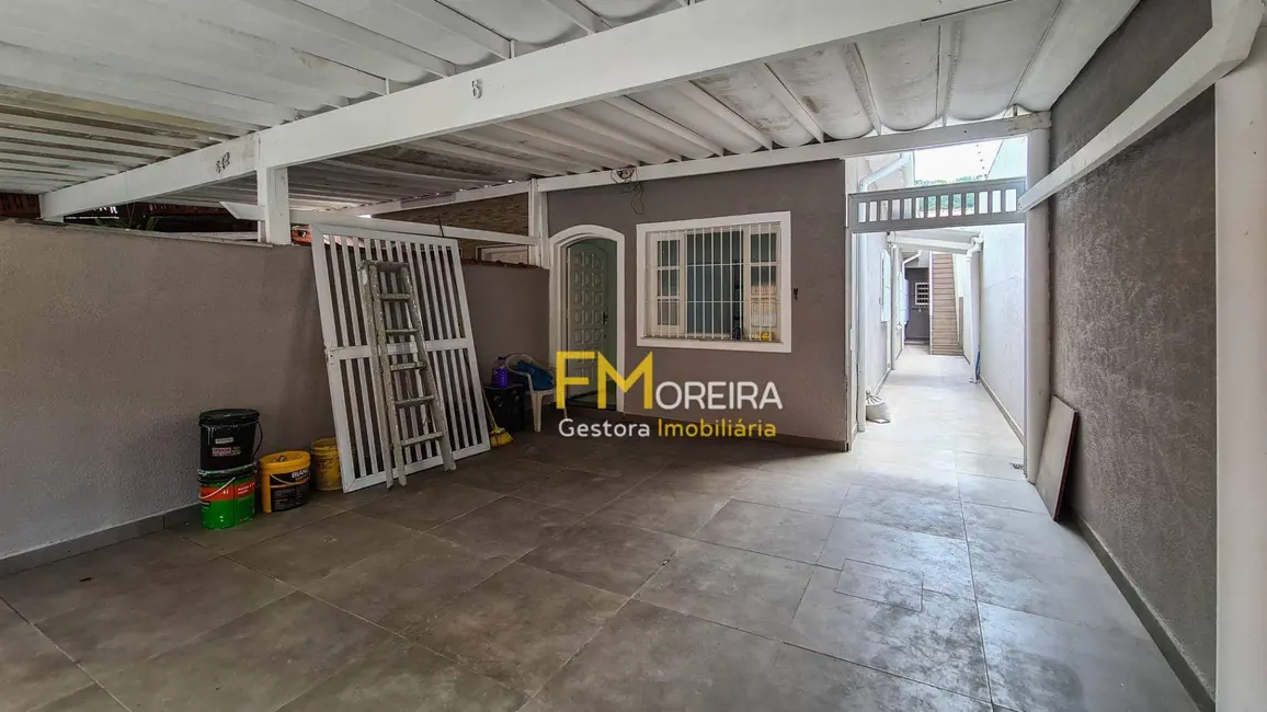 Casa com 3 quartos à venda, 90m2 em Canto do Forte, Praia Grande - SP - imagem 4 Foto 4 de Casa com 3 quartos à venda, 90m2 em Canto do Forte, Praia Grande - SP