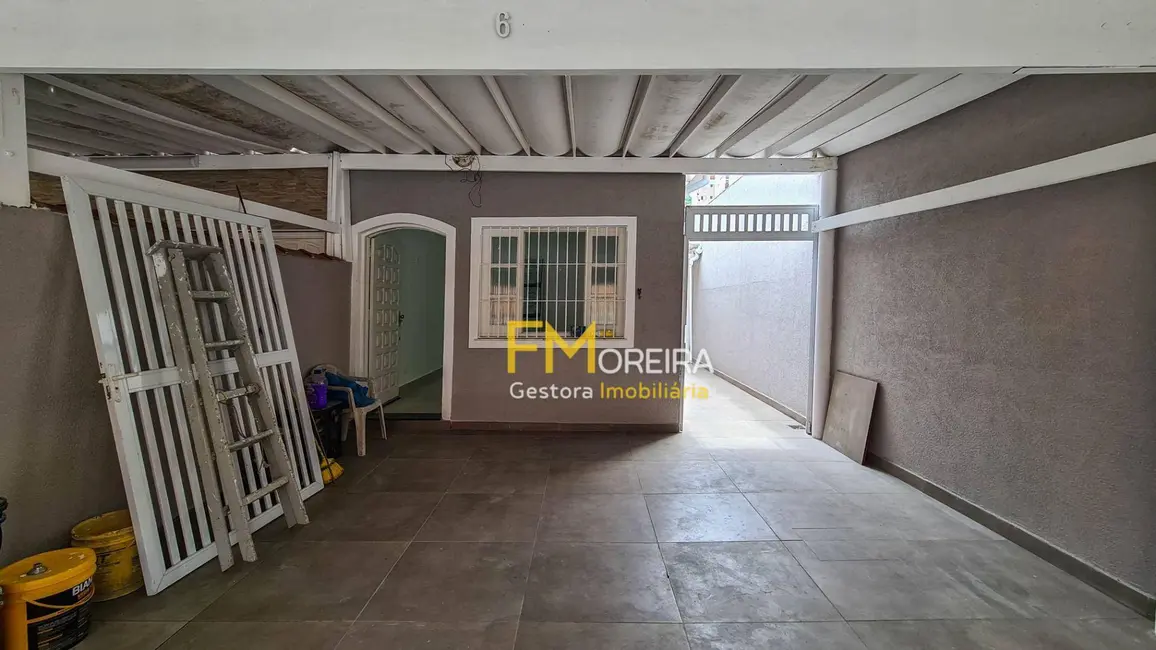 Casa com 3 quartos à venda, 90m2 em Canto do Forte, Praia Grande - SP - imagem 3 Foto 3 de Casa com 3 quartos à venda, 90m2 em Canto do Forte, Praia Grande - SP