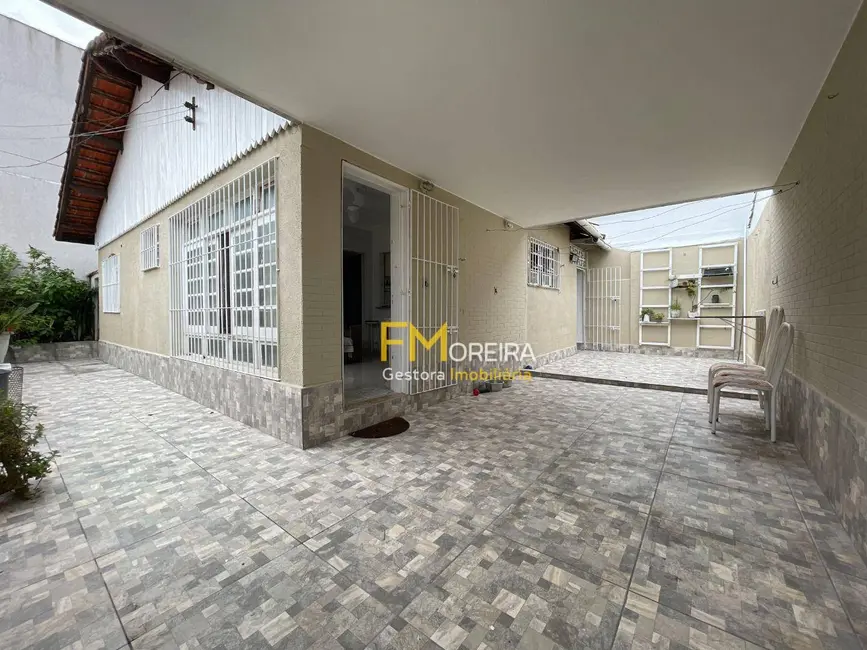 Foto 1 de Casa com 2 quartos à venda, 130m2 em Ocian, Praia Grande - SP
