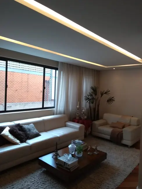 Foto 2 de Apartamento com 3 quartos à venda, 110m2 em Moema, São Paulo - SP