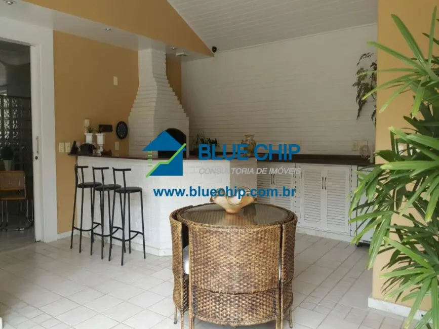 Casa com 4 quartos à venda, 1039m2 em Barra da Tijuca, Rio De Janeiro - RJ - imagem 6 Foto 6 de Casa com 4 quartos à venda, 1039m2 em Barra da Tijuca, Rio De Janeiro - RJ