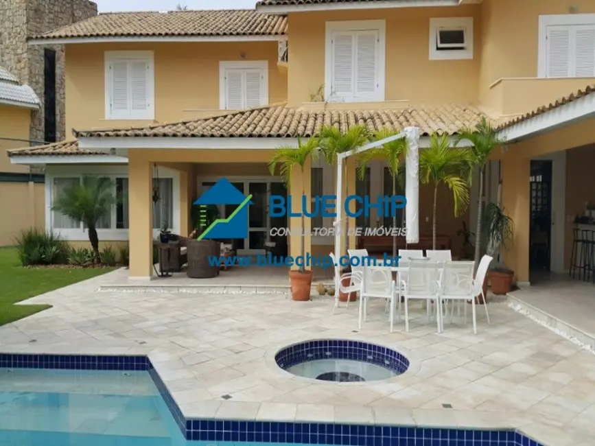 Casa com 4 quartos à venda, 1039m2 em Barra da Tijuca, Rio De Janeiro - RJ - imagem 1 Foto 1 de Casa com 4 quartos à venda, 1039m2 em Barra da Tijuca, Rio De Janeiro - RJ