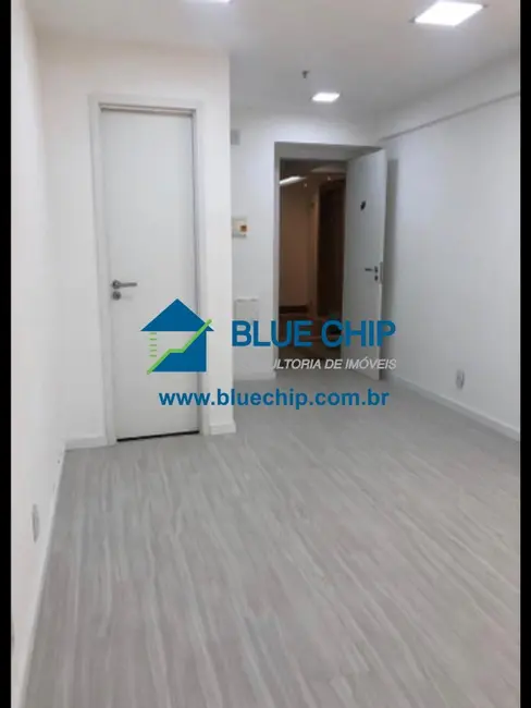 Foto 2 de Sala Comercial à venda, 25m2 em Recreio dos Bandeirantes, Rio De Janeiro - RJ