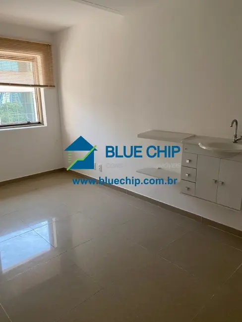 Sala Comercial para alugar, 33m2 em Barra da Tijuca, Rio De Janeiro - RJ - imagem 6 Foto 6 de Sala Comercial para alugar, 33m2 em Barra da Tijuca, Rio De Janeiro - RJ