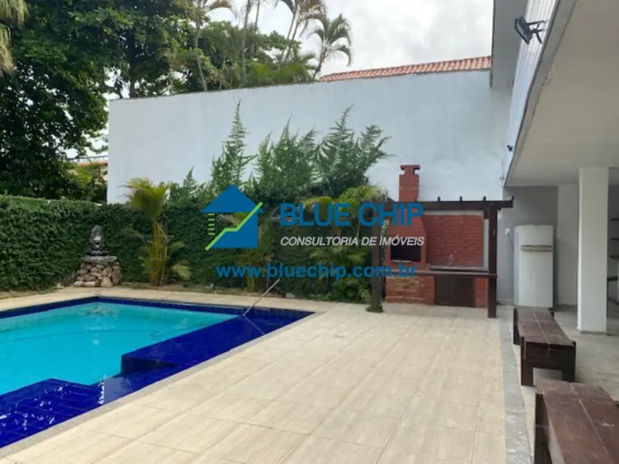 Casa com 5 quartos à venda, 529m2 em Barra da Tijuca, Rio De Janeiro - RJ - imagem 3 Foto 3 de Casa com 5 quartos à venda, 529m2 em Barra da Tijuca, Rio De Janeiro - RJ