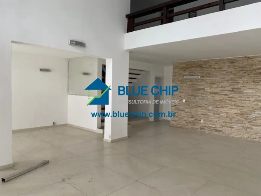 Casa com 5 quartos à venda, 340m2 em Barra da Tijuca, Rio De Janeiro - RJ - imagem 4 Foto 4 de Casa com 5 quartos à venda, 340m2 em Barra da Tijuca, Rio De Janeiro - RJ