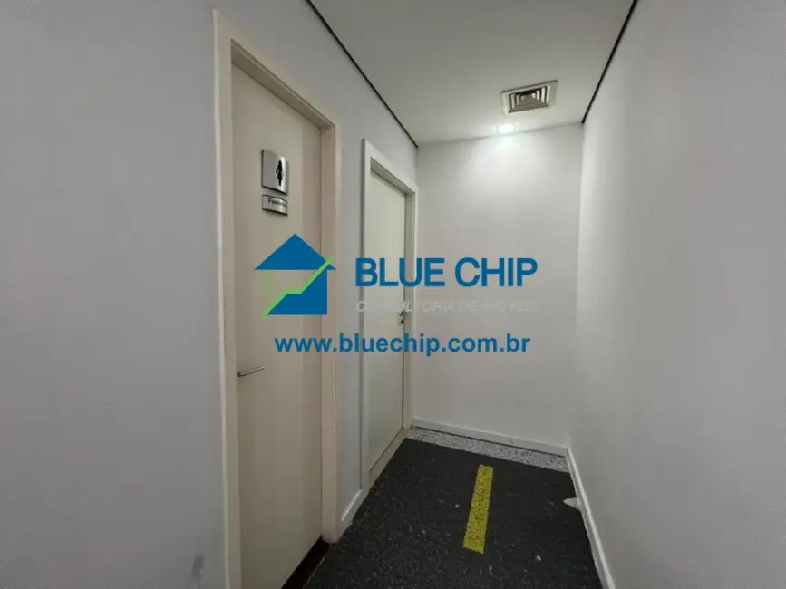 Sala Comercial à venda, 120m2 em Barra da Tijuca, Rio De Janeiro - RJ - imagem 8 Foto 8 de Sala Comercial à venda, 120m2 em Barra da Tijuca, Rio De Janeiro - RJ
