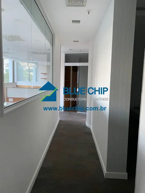 Sala Comercial à venda, 146m2 em Barra da Tijuca, Rio De Janeiro - RJ - imagem 4 Foto 4 de Sala Comercial à venda, 146m2 em Barra da Tijuca, Rio De Janeiro - RJ