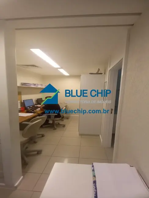 Sala Comercial à venda, 76m2 em Barra da Tijuca, Rio De Janeiro - RJ - imagem 3 Foto 3 de Sala Comercial à venda, 76m2 em Barra da Tijuca, Rio De Janeiro - RJ