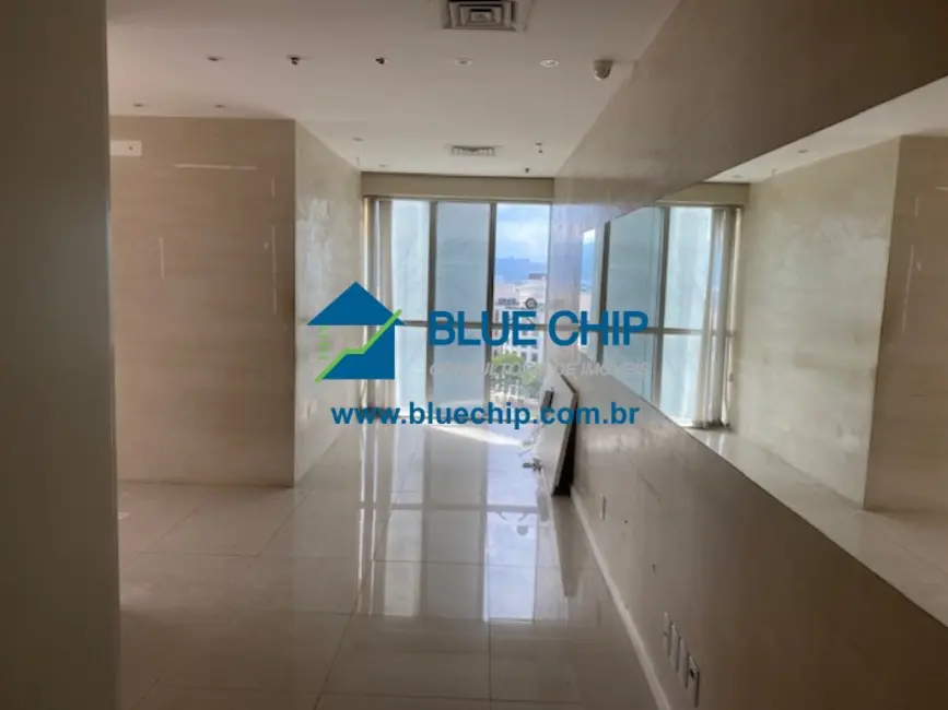 Sala Comercial à venda, 60m2 em Barra da Tijuca, Rio De Janeiro - RJ - imagem 3 Foto 3 de Sala Comercial à venda, 60m2 em Barra da Tijuca, Rio De Janeiro - RJ