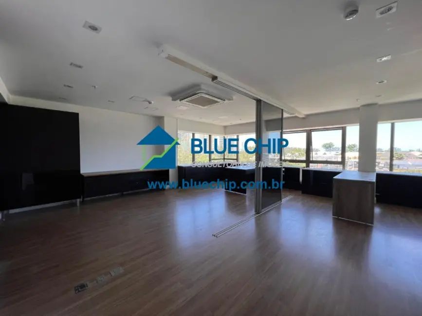 Sala Comercial para alugar, 97m2 em Barra da Tijuca, Rio De Janeiro - RJ - imagem 2 Foto 2 de Sala Comercial para alugar, 97m2 em Barra da Tijuca, Rio De Janeiro - RJ