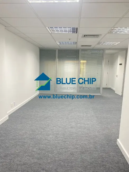 Sala Comercial para alugar, 35m2 em Barra da Tijuca, Rio De Janeiro - RJ - imagem 2 Foto 2 de Sala Comercial para alugar, 35m2 em Barra da Tijuca, Rio De Janeiro - RJ