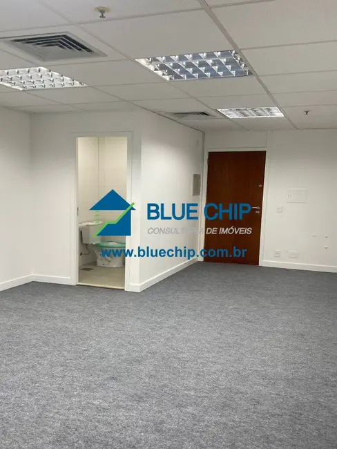 Sala Comercial para alugar, 35m2 em Barra da Tijuca, Rio De Janeiro - RJ - imagem 3 Foto 3 de Sala Comercial para alugar, 35m2 em Barra da Tijuca, Rio De Janeiro - RJ