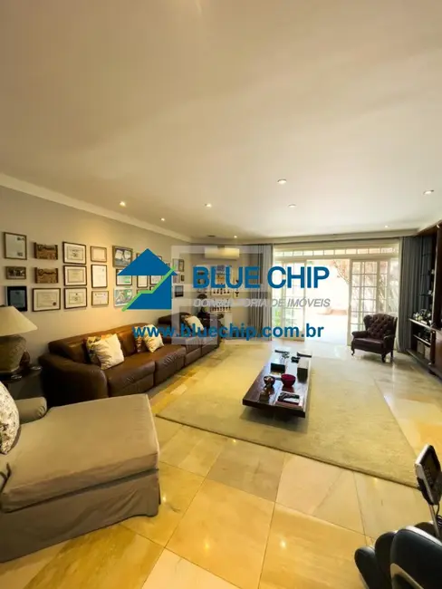 Casa de Condomínio com 5 quartos à venda, 988m2 em Barra da Tijuca, Rio De Janeiro - RJ - imagem 7 Foto 7 de Casa de Condomínio com 5 quartos à venda, 988m2 em Barra da Tijuca, Rio De Janeiro - RJ