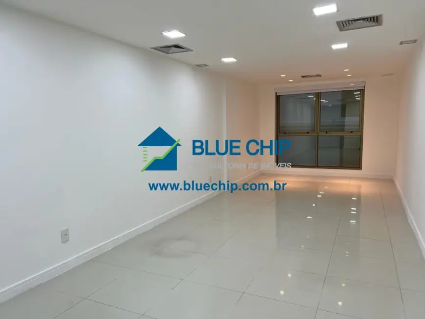 Sala Comercial à venda, 36m2 em Barra da Tijuca, Rio De Janeiro - RJ - imagem 4 Foto 4 de Sala Comercial à venda, 36m2 em Barra da Tijuca, Rio De Janeiro - RJ
