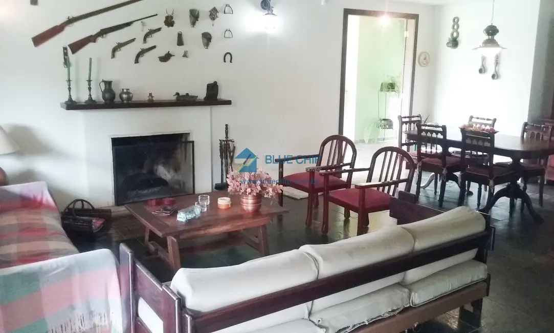 Casa de Condomínio com 3 quartos à venda, 144m2 em Pedro do Rio, Petropolis - RJ - imagem 5 Foto 5 de Casa de Condomínio com 3 quartos à venda, 144m2 em Pedro do Rio, Petropolis - RJ