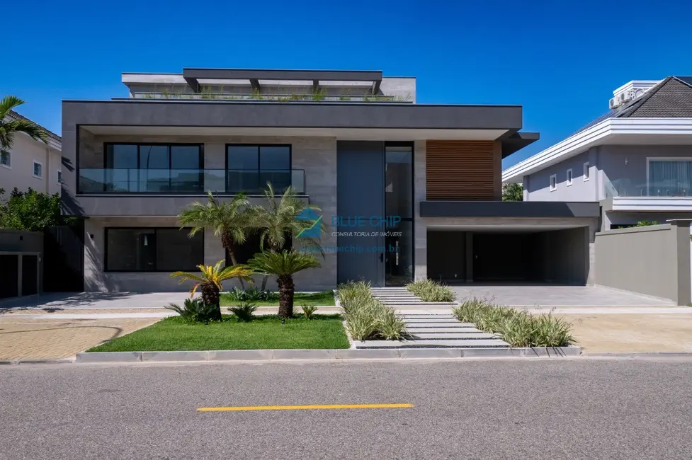 Foto 1 de Casa de Condomínio com 7 quartos à venda, 1100m2 em Barra da Tijuca, Rio De Janeiro - RJ
