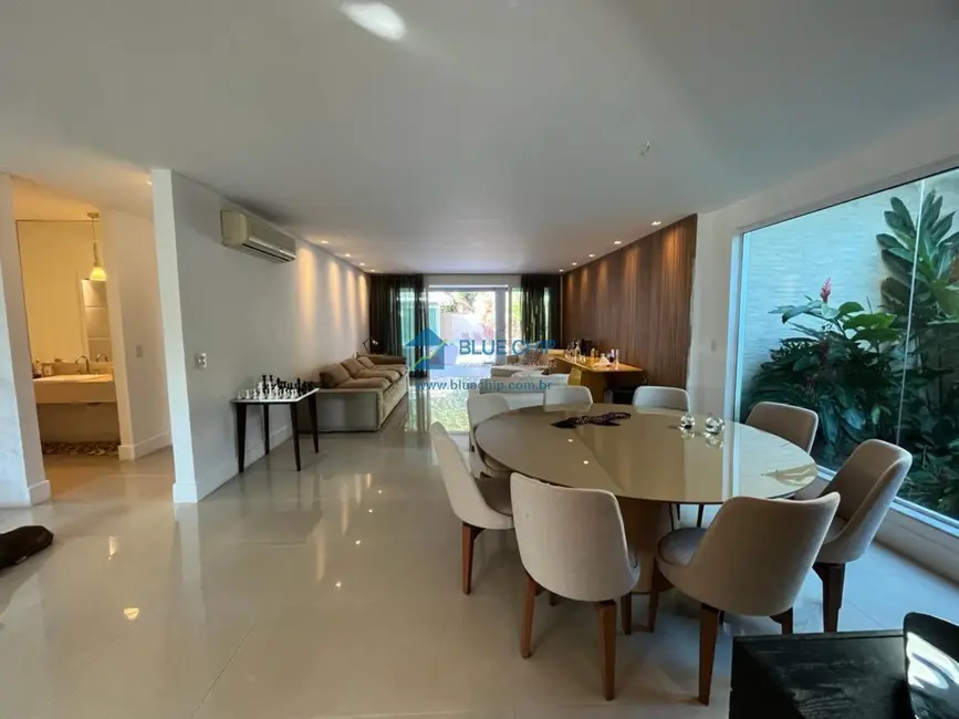 Foto 3 de Casa de Condomínio com 6 quartos para alugar, 600m2 em Barra da Tijuca, Rio De Janeiro - RJ