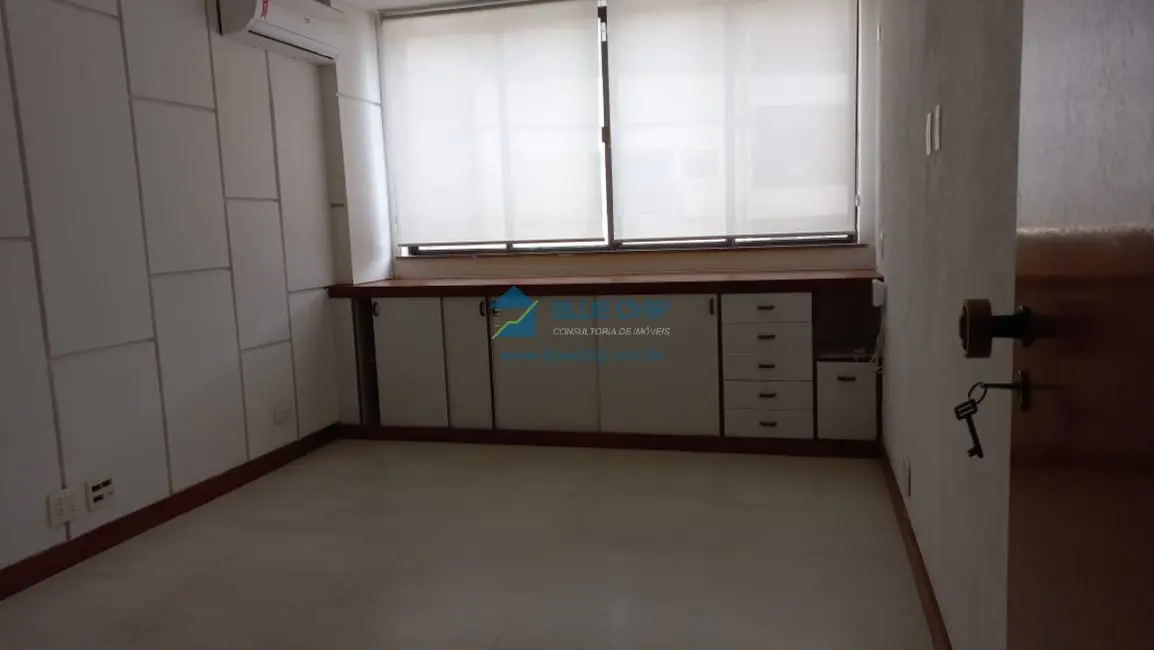 Foto 3 de Sala Comercial para alugar, 30m2 em Barra da Tijuca, Rio De Janeiro - RJ