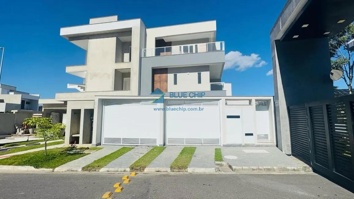 Foto 1 de Casa de Condomínio com 4 quartos para alugar, 220m2 em Vargem Pequena, Rio De Janeiro - RJ