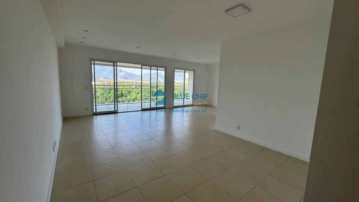 Foto 3 de Apartamento com 3 quartos para alugar, 156m2 em Barra da Tijuca, Rio De Janeiro - RJ
